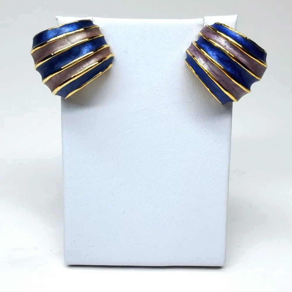 Vintage Blue Lavender Enamel Clip on Earrings